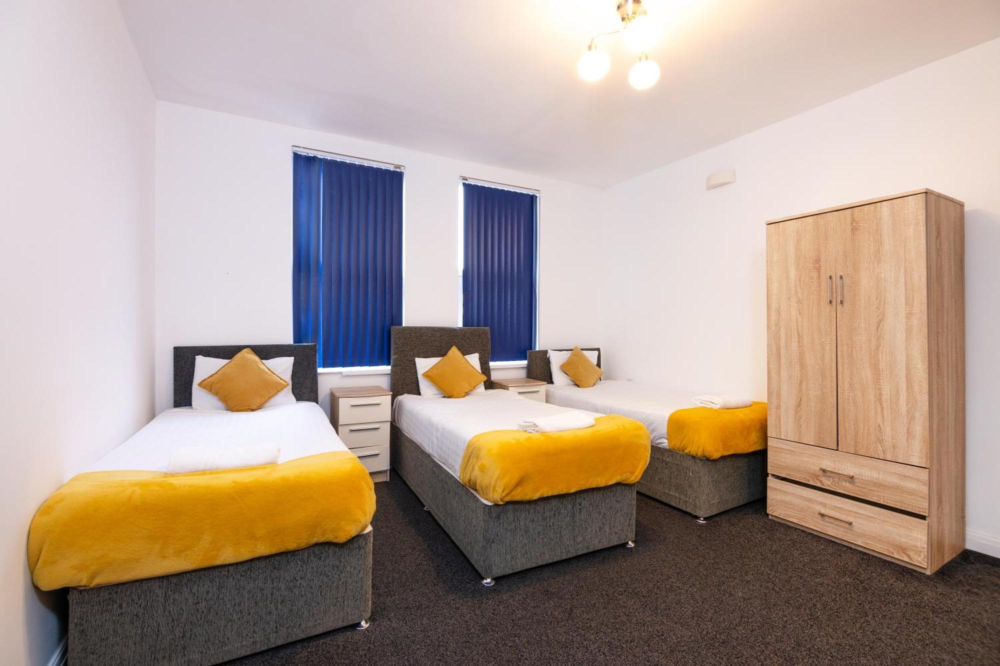 Spacious Apartment Close To City Centre With Free Secure Parking Leeds  Zewnętrze zdjęcie