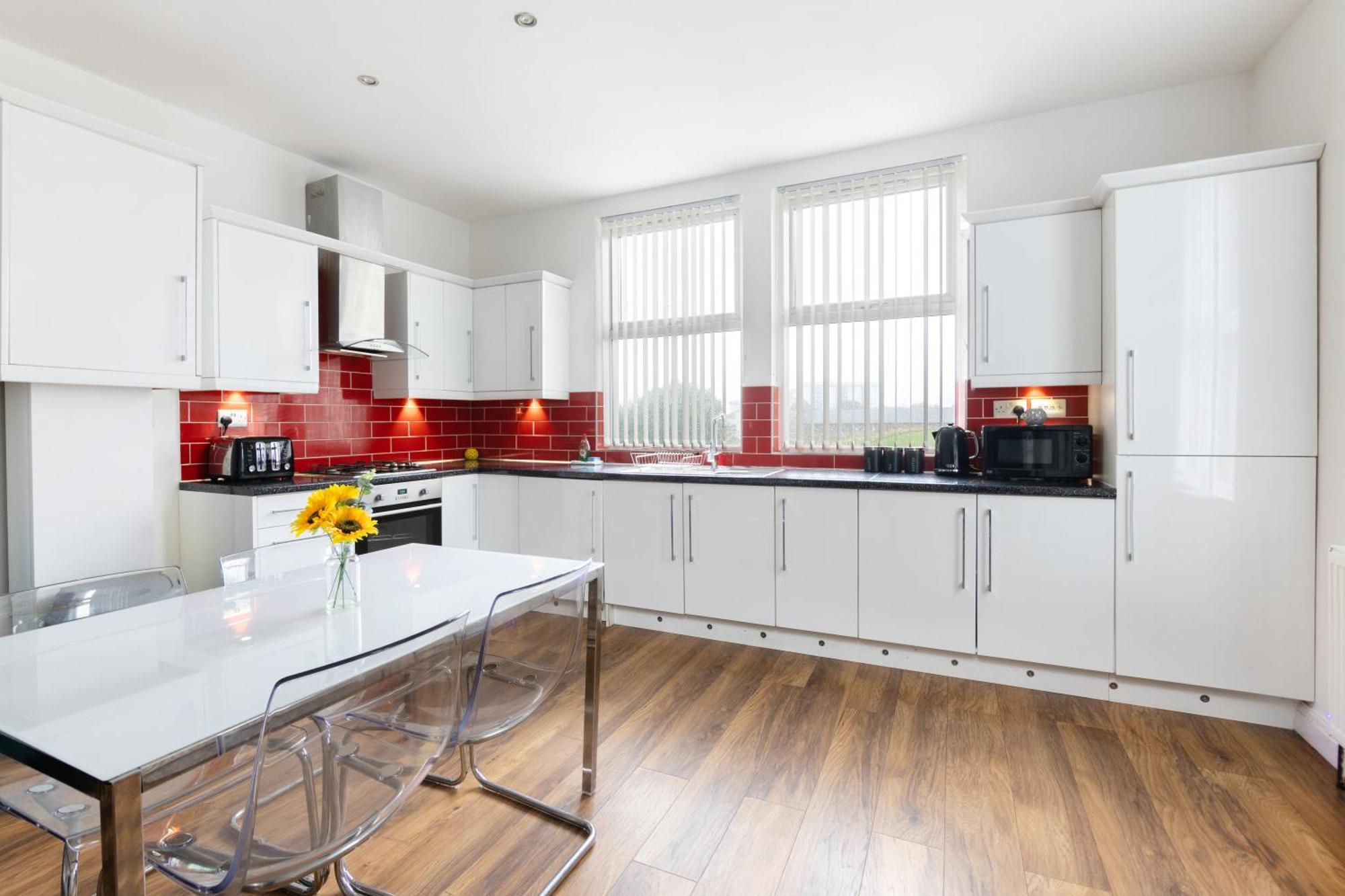 Spacious Apartment Close To City Centre With Free Secure Parking Leeds  Zewnętrze zdjęcie